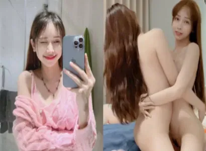 Idol toptop Lâm Thái Vy cọ bướm với một hot girl khác